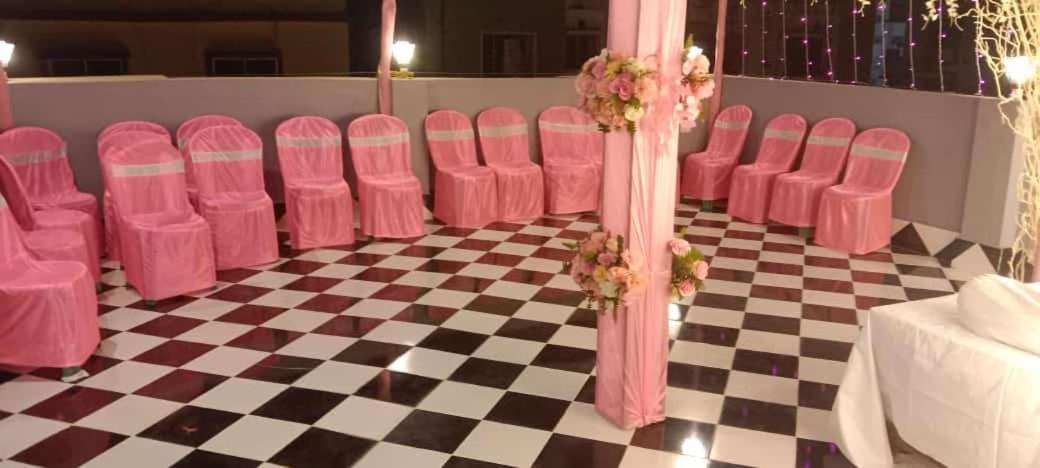 La Cresta Inn Kolkata Eksteriør bilde