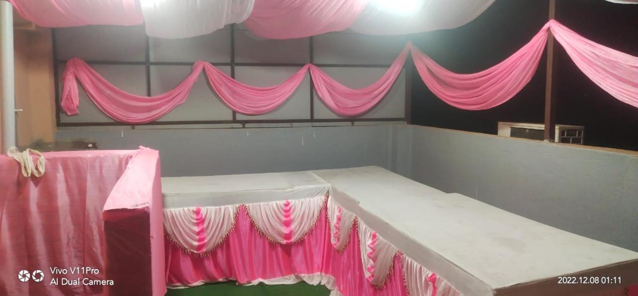 La Cresta Inn Kolkata Eksteriør bilde