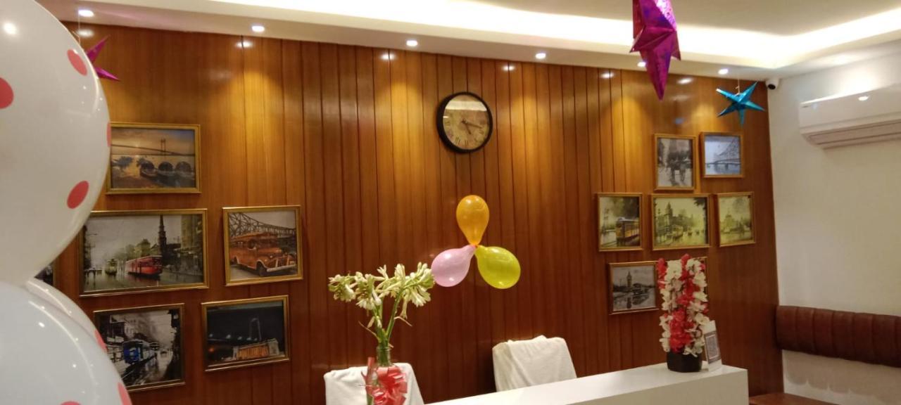 La Cresta Inn Kolkata Eksteriør bilde