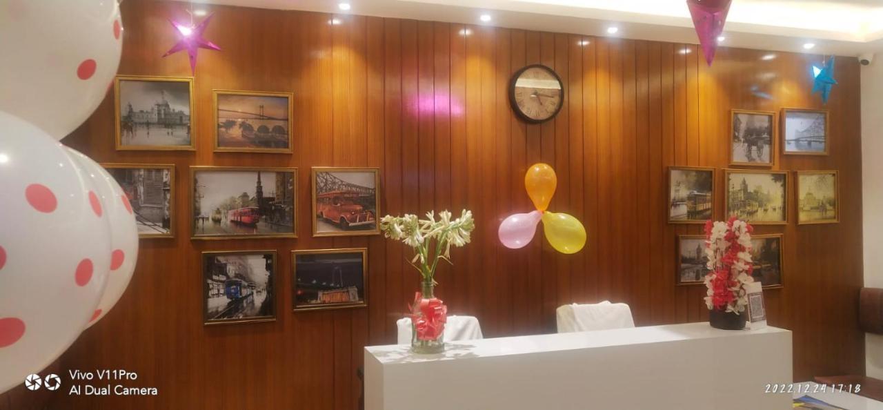 La Cresta Inn Kolkata Eksteriør bilde