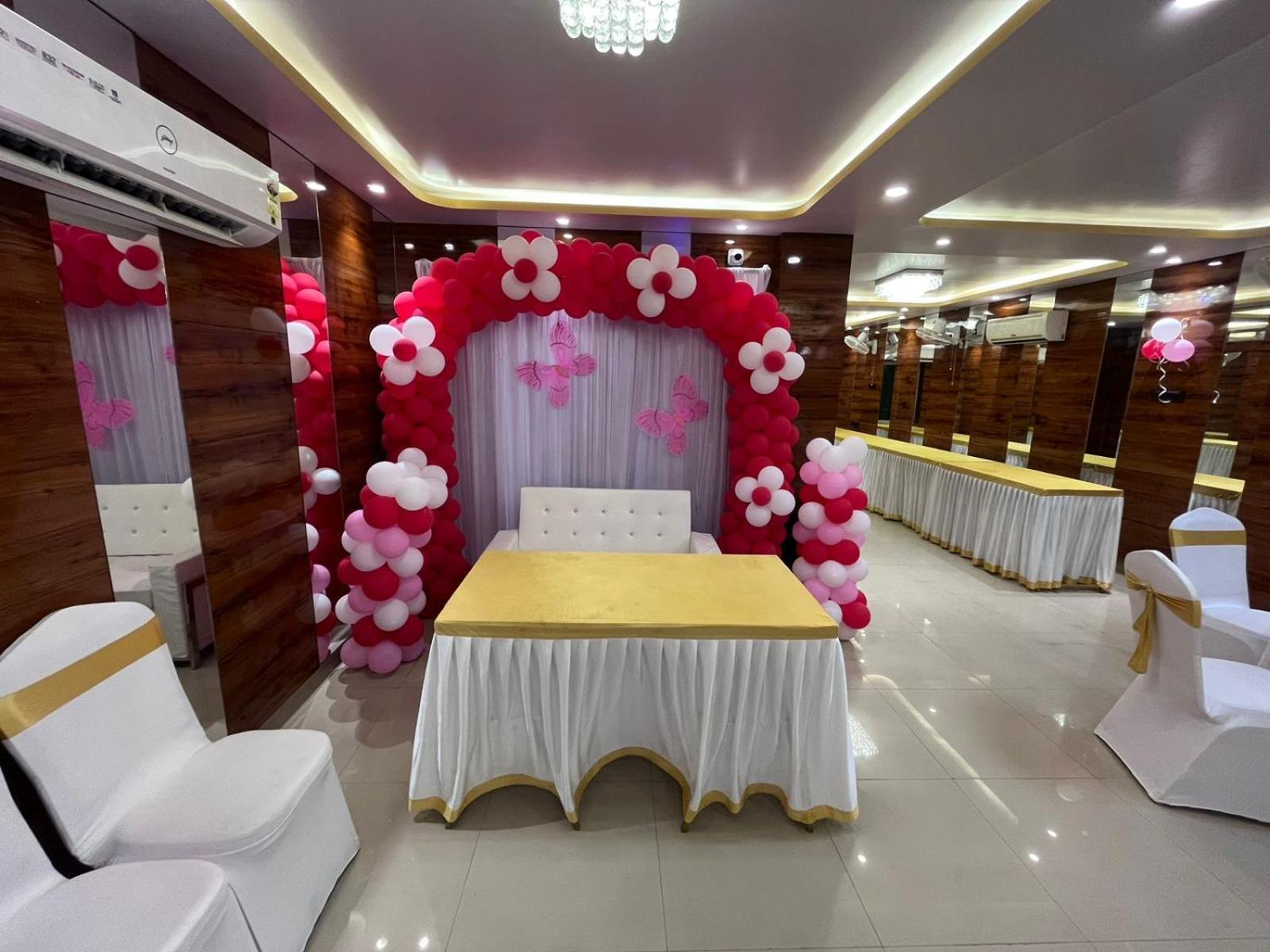 La Cresta Inn Kolkata Eksteriør bilde